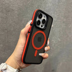 Red / iPhone 16 Pro